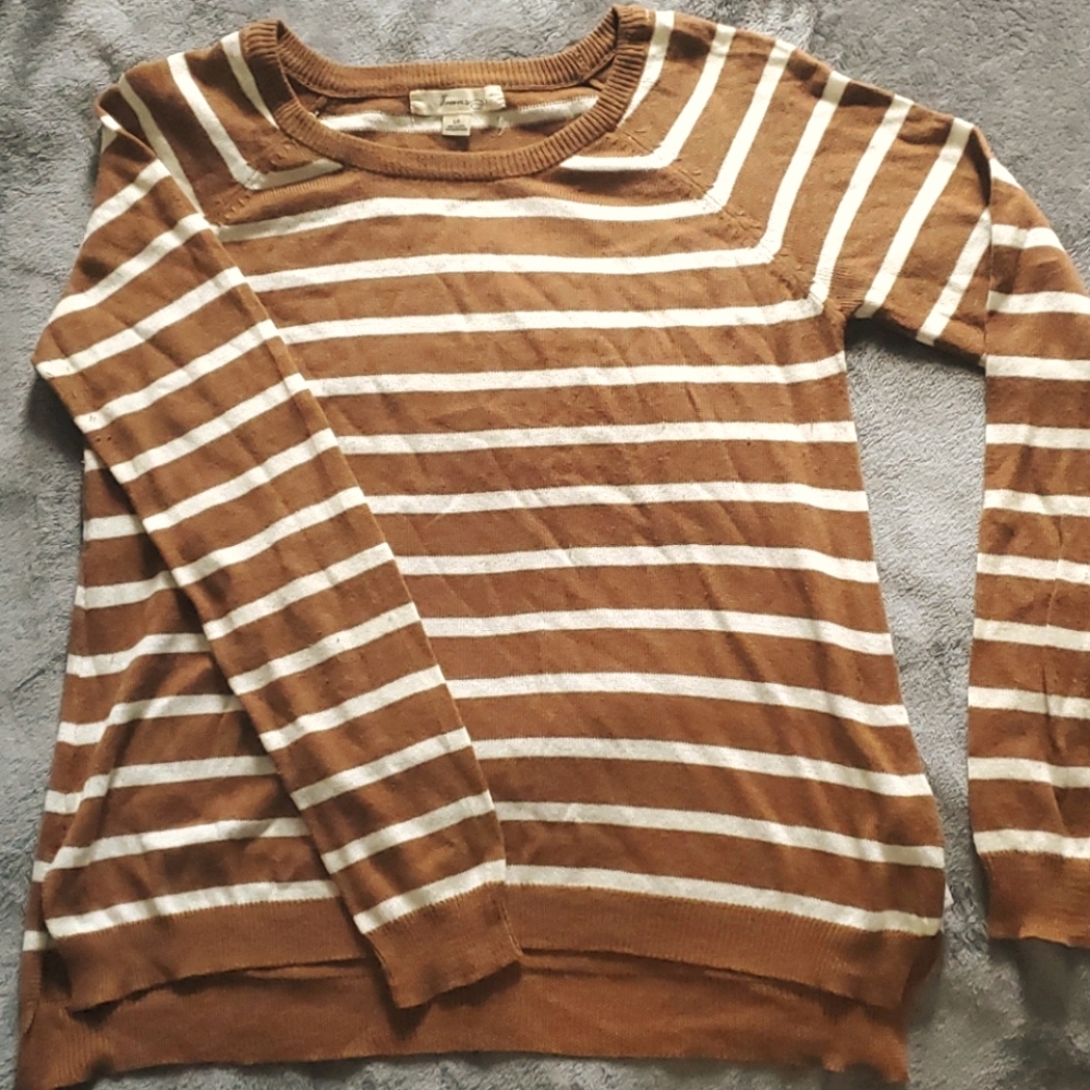 Lightweight sweater from F21